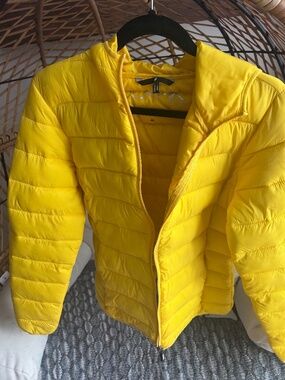 Yellow spring jacket